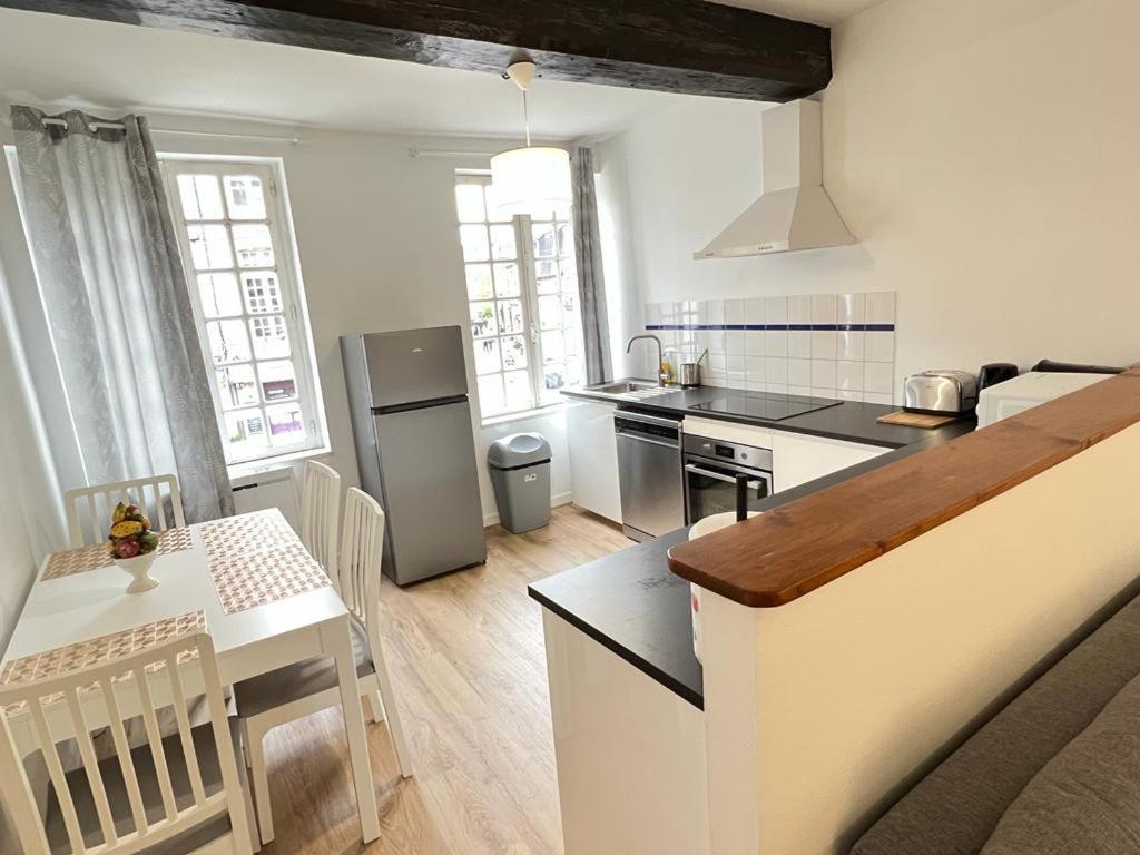 Eglantine 14 Appartement Centre Historique De Dinan Eksteriør bilde